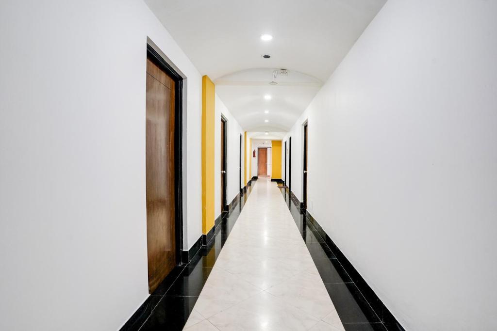 Fotografie z fotogalerie ubytování Super Townhouse Margao Near Railway Station Formerly Hotel Tanish v destinaci Margao