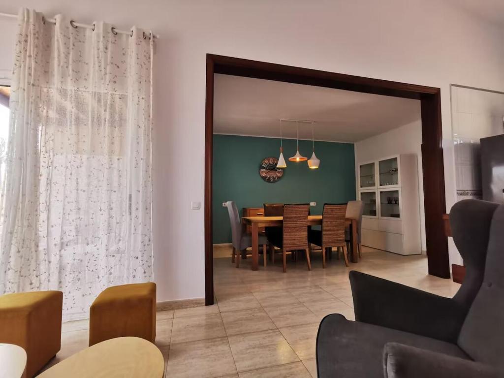 Modern and spacious 3 bedroom house in Corralejo