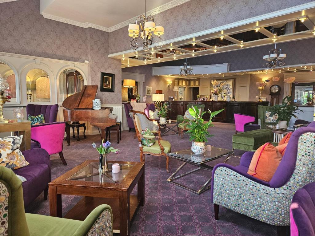 Posezení v ubytování Whitford House Hotel