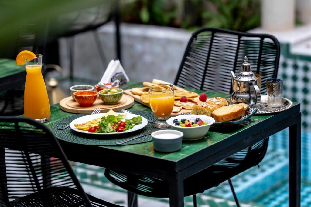 Jídlo v penzionu nebo okolí