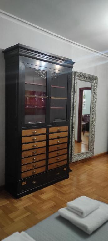 Posteľ alebo postele v izbe v ubytovaní Elegant Luminous Downtown