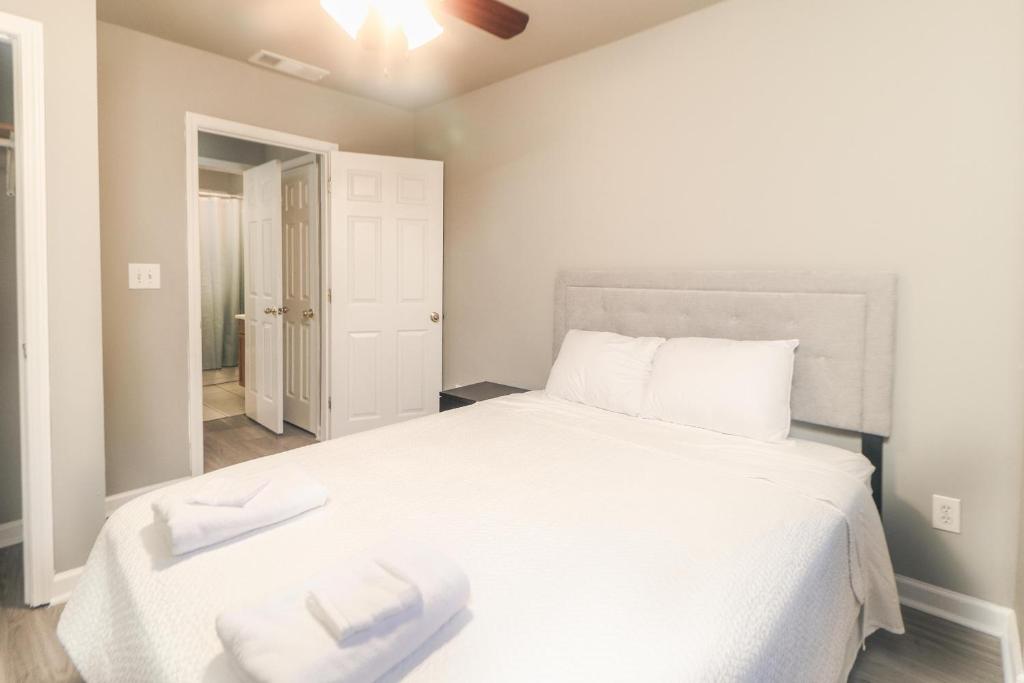 Postel nebo postele na pokoji v ubytování A Apartment for You