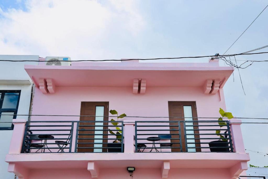 Balkón nebo terasa v ubytování Room 11 Balcony Bliss in Creative Santurce