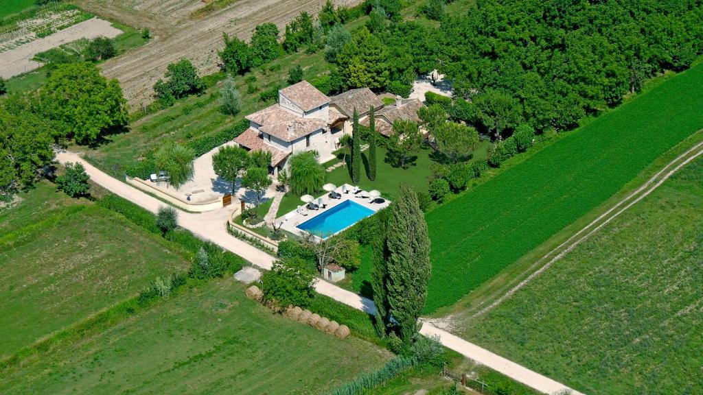 Ett flygfoto av I Terzieri Country House