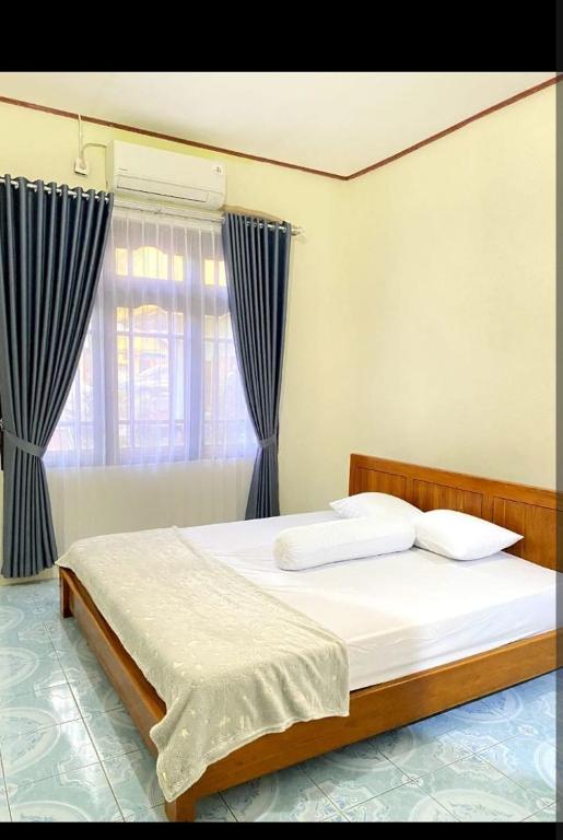 Cendana Guesthouse-Labuan Bajo - Double Room With Garden View