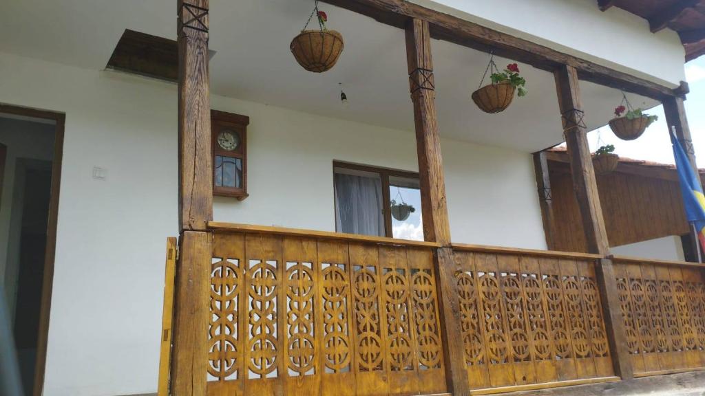 Ảnh trong thư viện ảnh của PRIDVOR de STOENESTI ở Bîrlogu