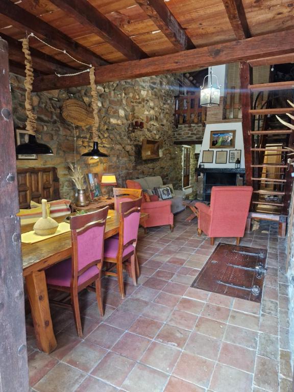 Colonos Alojamientos Rurales - Casa Ático De 2 Dormitorios (5 Adultos)