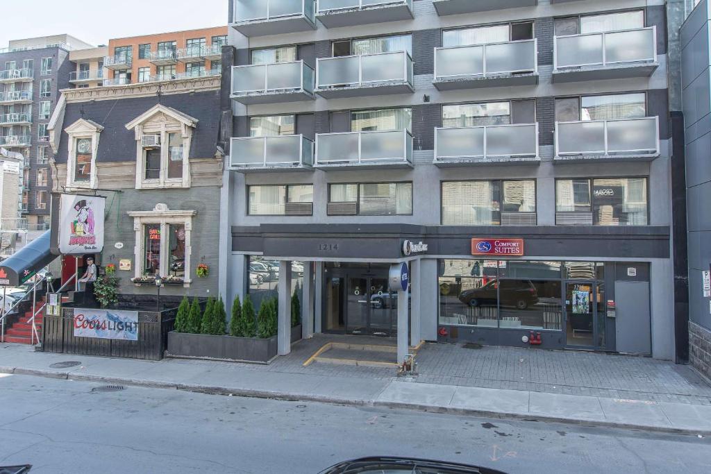 Comfort Suites Downtown - Resim 6