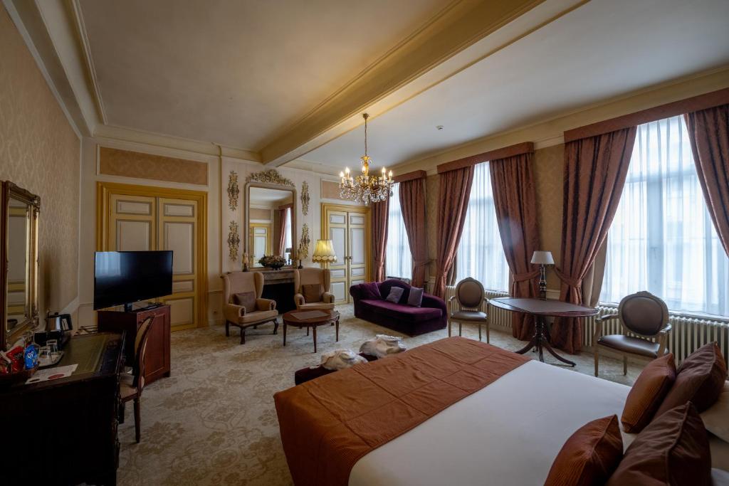 TV a/nebo společenská místnost v ubytování Hotel Jan Brito