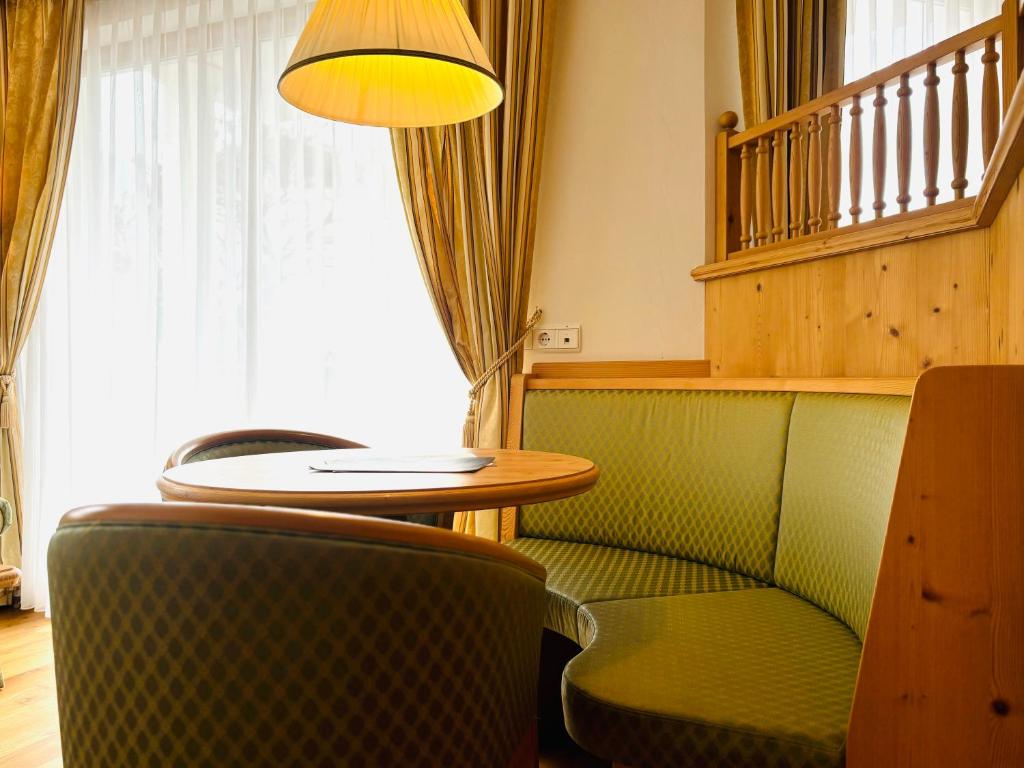 Istumisnurk majutusasutuses Naturhotel Sonnenhof