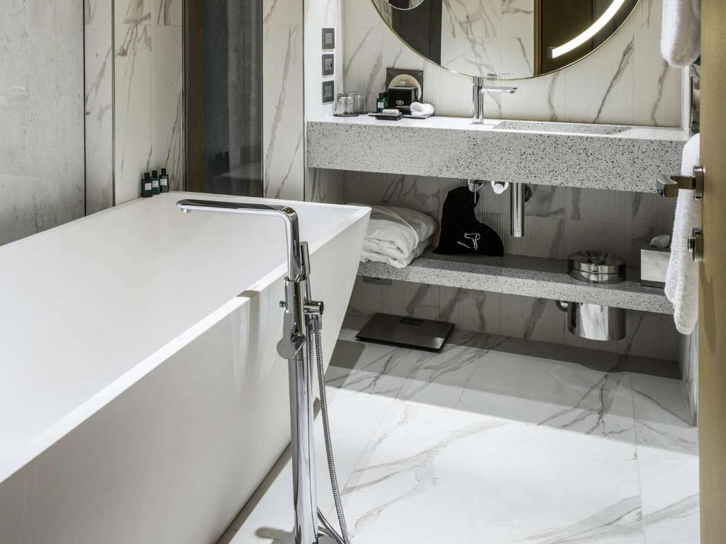 Koupelna v ubytování Sofitel Roma Villa Borghese