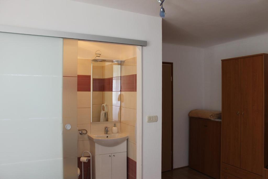 Private room in the center of Split - 11