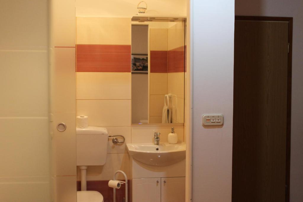 Private room in the center of Split - 10