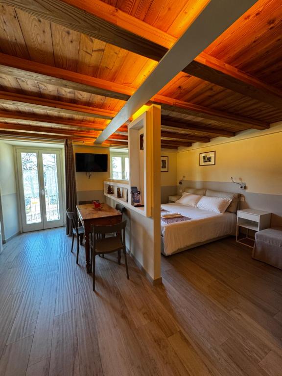 A bed or beds in a room at Maison Palmira