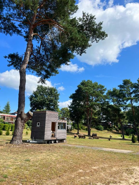Fotografie z fotogalerie ubytování Tiny House Casa sPERANTO - Entire accommodation by the lake v destinaci Wustrow