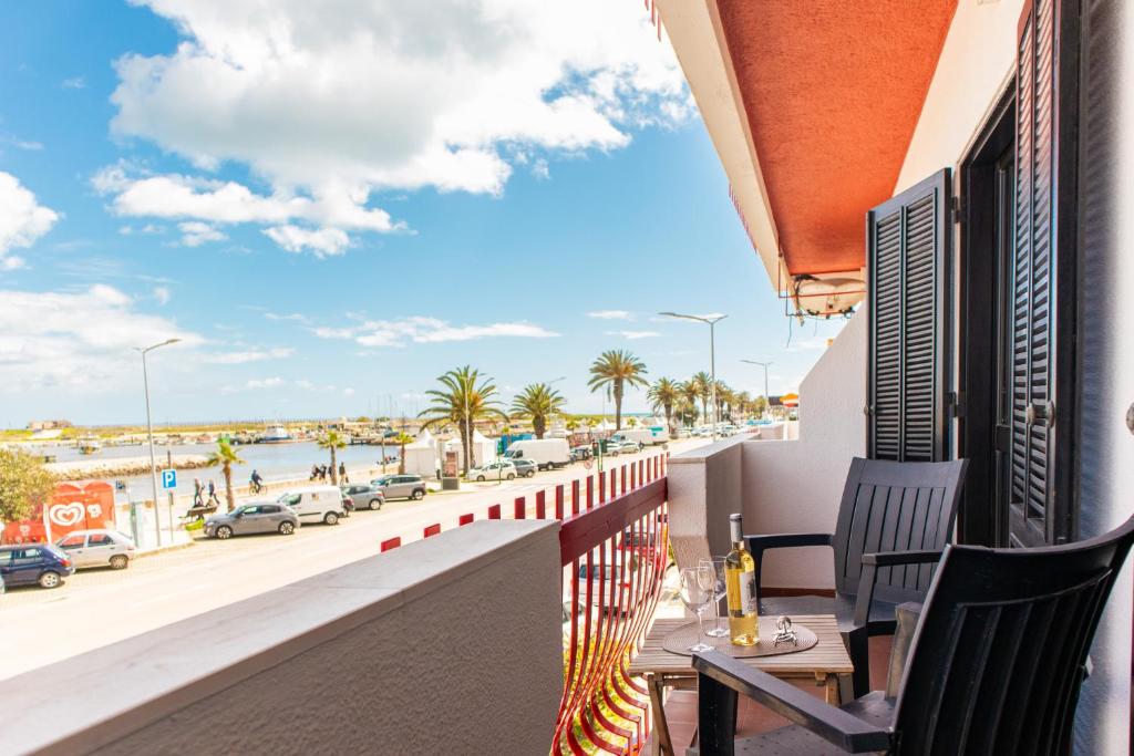 Apartamento Avenida - sunny apartment over the marina