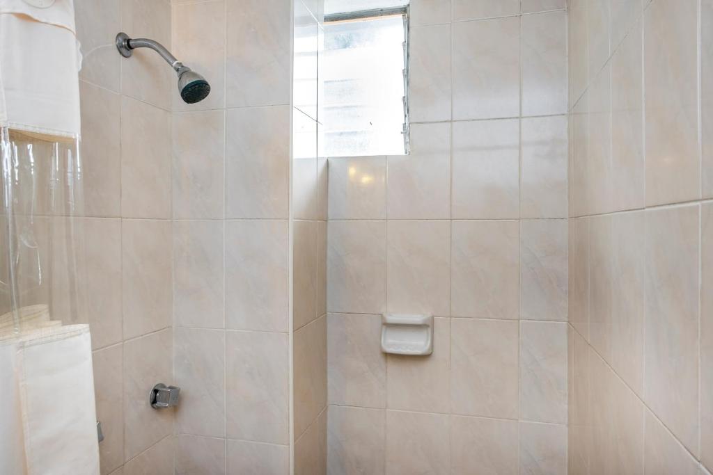 Koupelna v ubytování Capital O Hotel Central, Xalapa