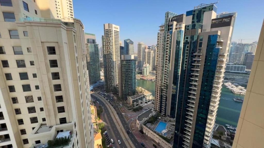 Nespecifikovaný výhled na destinaci Dubaj nebo výhled na město při pohledu z ubytování v soukromí
