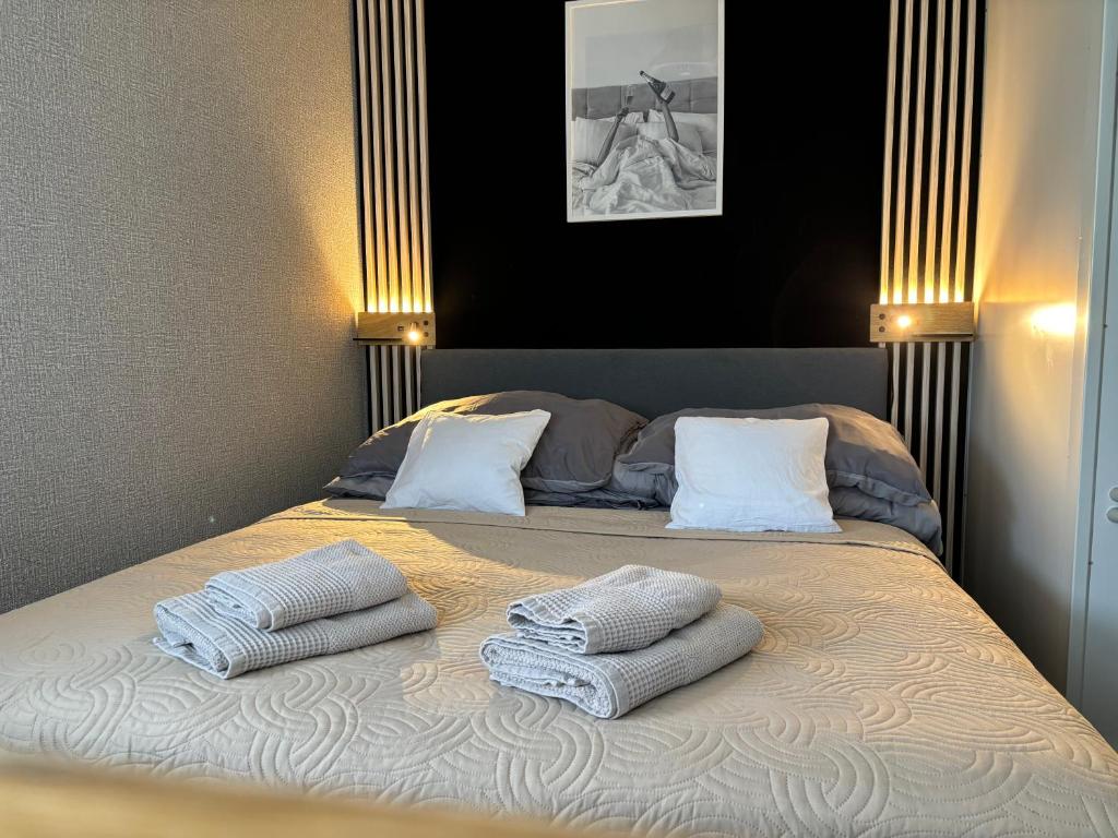 Postel nebo postele na pokoji v ubytování rishko resort