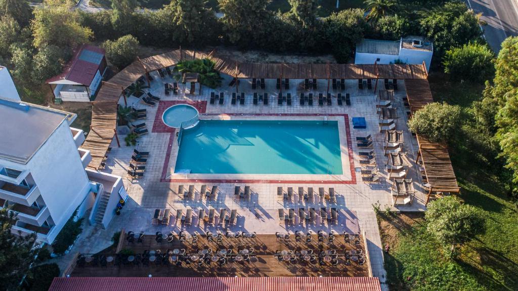 Bazén v ubytování Aegean Bay Hotel nebo v jeho okolí