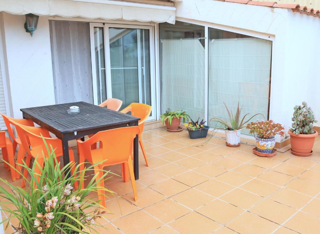 Patio nebo venkovní prostory v ubytování Agusti Hostal