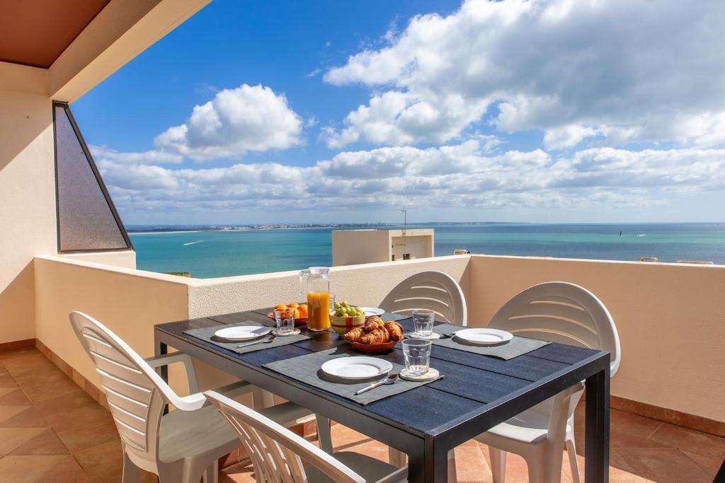 NEW! Apartment by the beach with amazing seaview