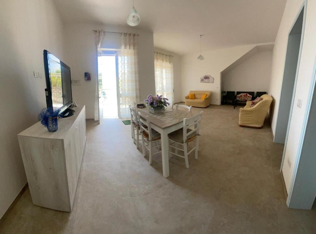 TV a/nebo společenská místnost v ubytování Casa vacanze Salento Sant Isidoro