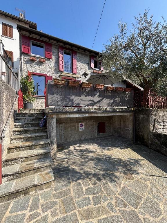 Gallery image of Ester Lakehouse, graziosa casa indipendente in Lierna