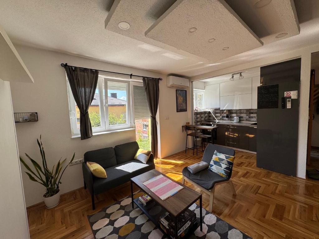 Un lugar para sentarse en Apartman Otoria