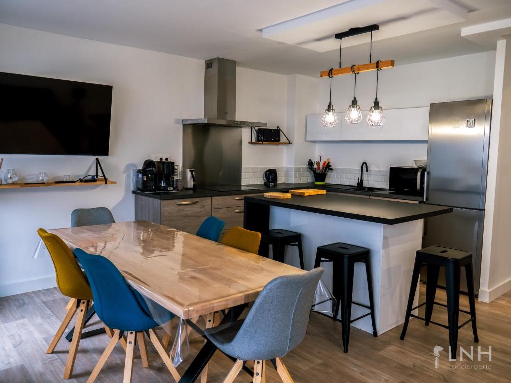 Kuchyňa alebo kuchynka v ubytovaní L'appartement de jeanne