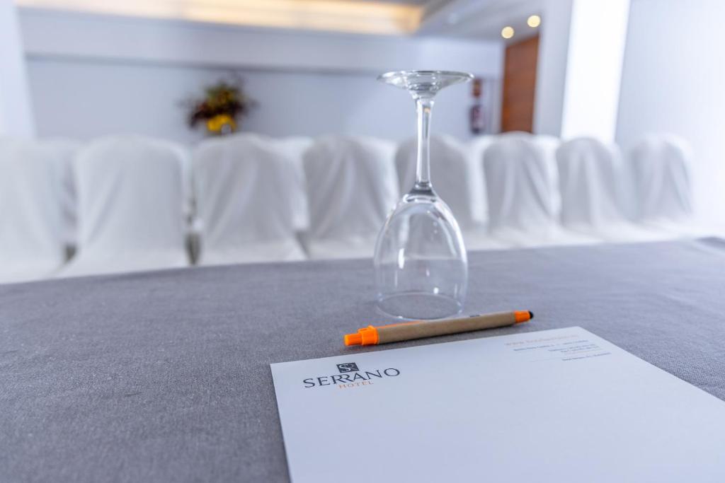 Hotel Serrano - Resim 11