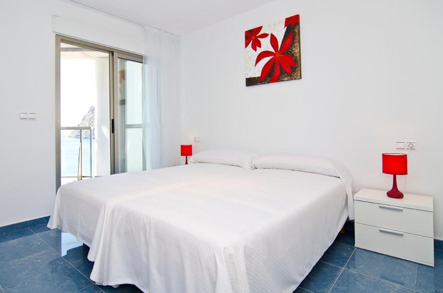Postel nebo postele na pokoji v ubytování Apartments Latsenko