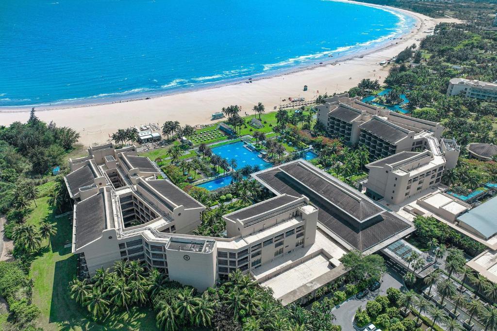 an aerial view of the resort and the beach at Sheraton Shenzhou Peninsula Resort in Wanning
