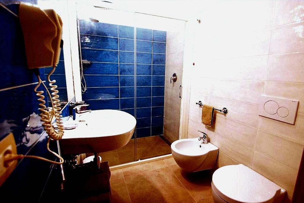 Koupelna v ubytování Papiroom's