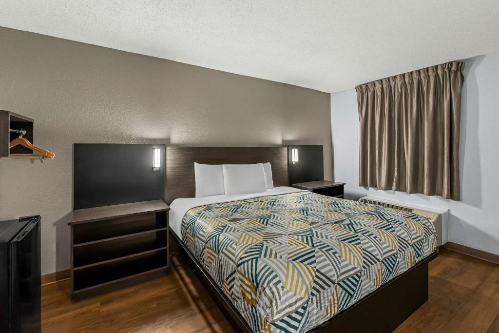 Postel nebo postele na pokoji v ubytování Motel 6 Lester - Philadelphia Airport