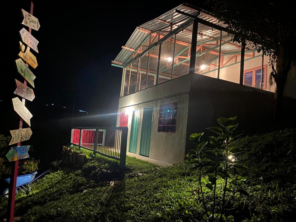 Jardí fora de Cabaña en Boquía