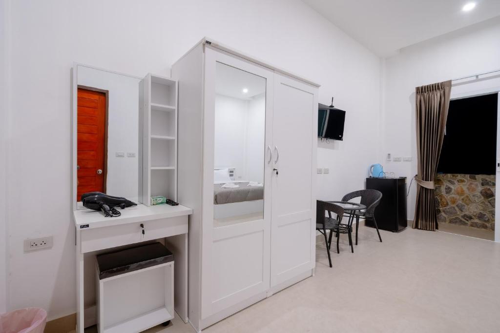 At Pool Villa Huahin - Resim 17