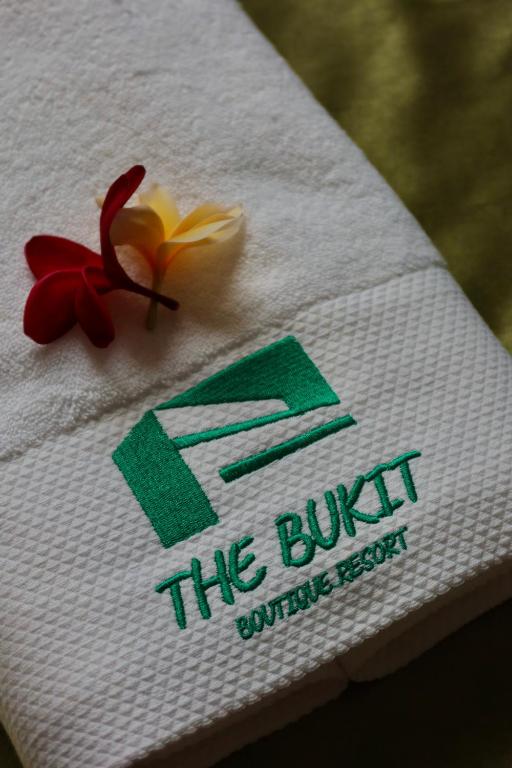 Certifikát, hodnocení, plakát nebo jiný dokument vystavený v ubytování The Bukit Resort Langkawi