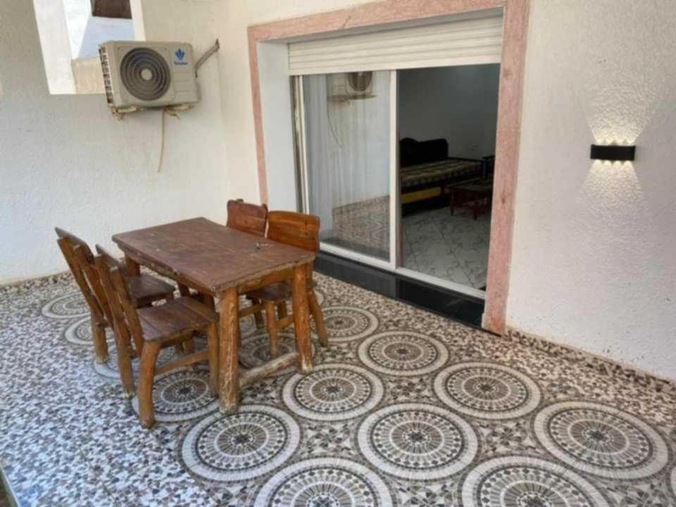 Predel za sedenje v nastanitvi Location vacances kelibia