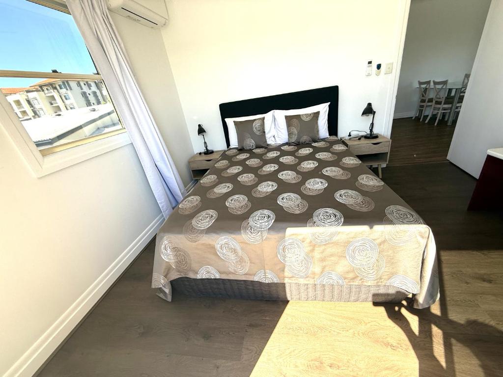 Hampton Court Apartments - Resim 21