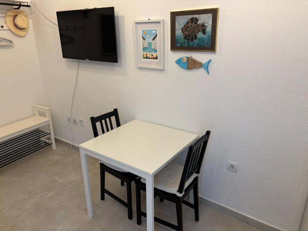 TV a/nebo společenská místnost v ubytování Apartment Ana