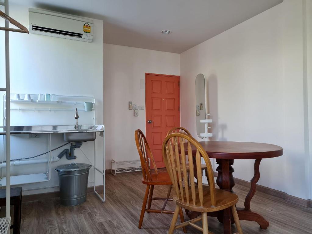 Lee Home Bangkok 4