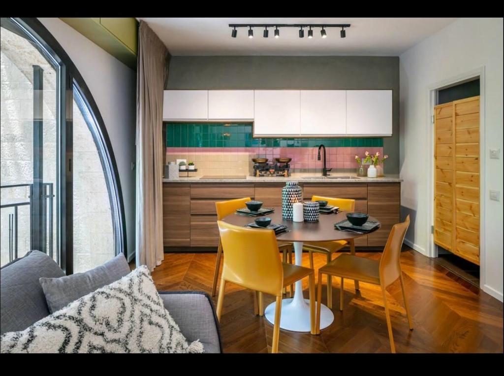 Kuchyň nebo kuchyňský kout v ubytování Luxury apartment David Citadel
