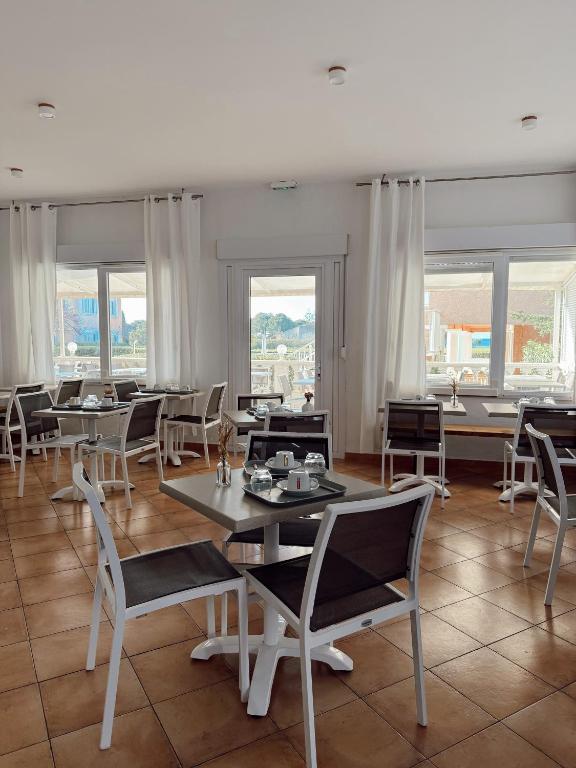 Restaurace v ubytování Hôtel Thalassa