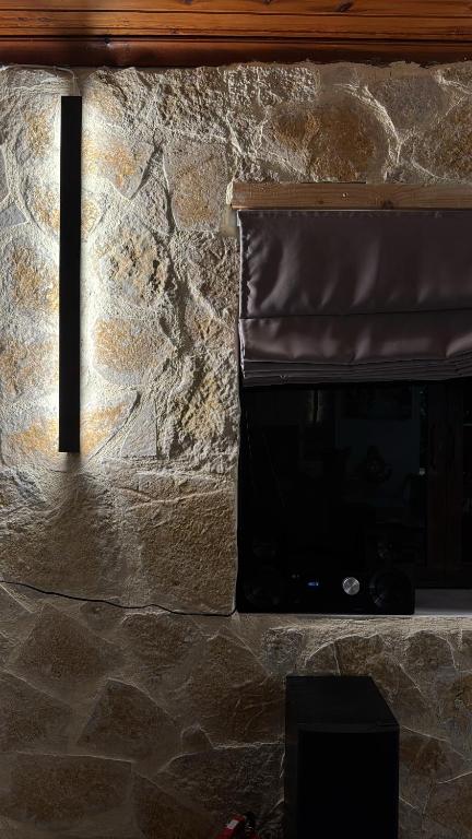 Telewizja i/lub zestaw kina domowego w obiekcie Boem Villa in Nafpliο