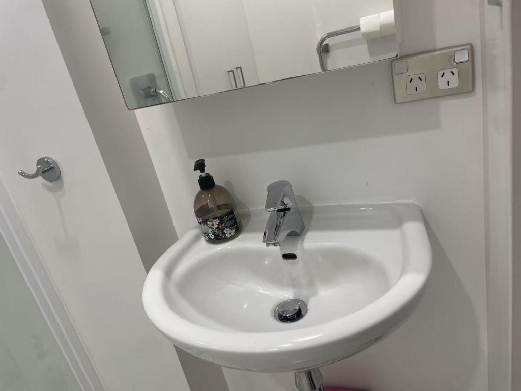 Arthur house 2 bedrooms balcony good view wifi easy parking - Resim 17