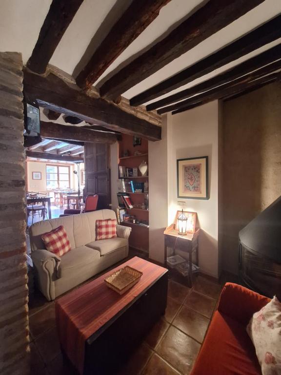 Casa Rural El Encuentro - Housity