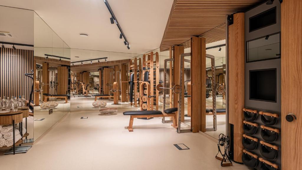 Fitness centrum a/nebo fitness zařízení v ubytování Hotel Petit Bois - Adults only
