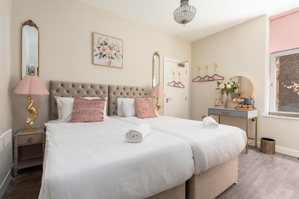 RST Bramley Boutique - Resim 9