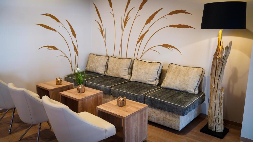 Posezení v ubytování DLRG Tagungszentrum Hotel Delphin